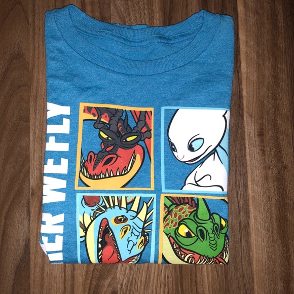 dreamworks Other - How to Train your Dragon Graphic Tee! Size M